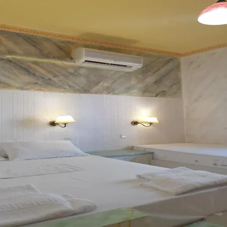 In - Spacious In Creta For 3 People, With Ac, Swimming Pool And Nature Casa de hóspedes *