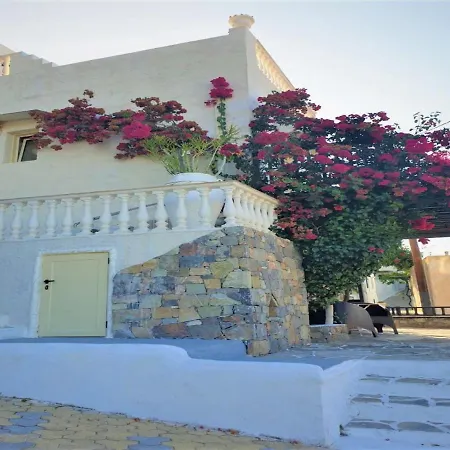 Casa de hóspedes In - Spacious In Creta For 3 People, With Ac, Swimming Pool And Nature Hersonissos (Crete)