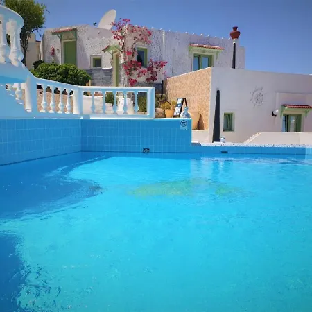 Casa de hóspedes In - Spacious In Creta For 3 People, With Ac, Swimming Pool And Nature Hersonissos (Crete)
