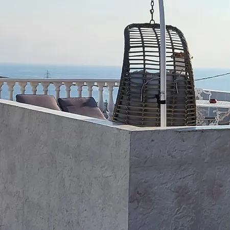 Casa de hóspedes In - Spacious In Creta For 3 People, With Ac, Swimming Pool And Nature Hersonissos (Crete)