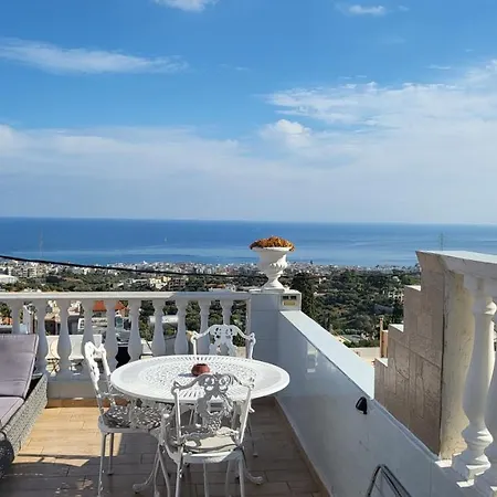 In - Spacious In Creta For 3 People, With Ac, Swimming Pool And Nature Casa de hóspedes *